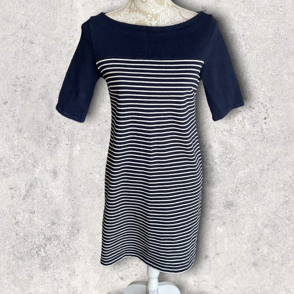Women's cotton Gap dress size small.